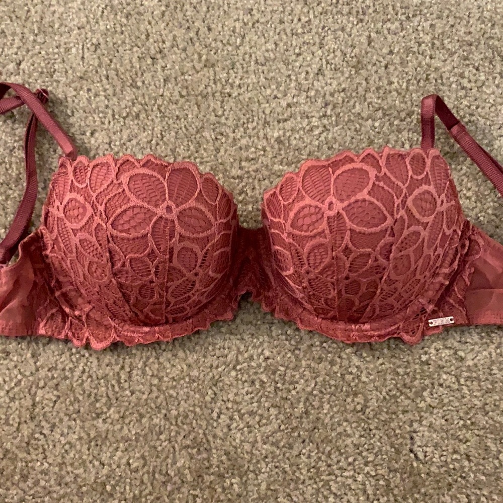 Victoria’s Secret PINK Bra in size 32D